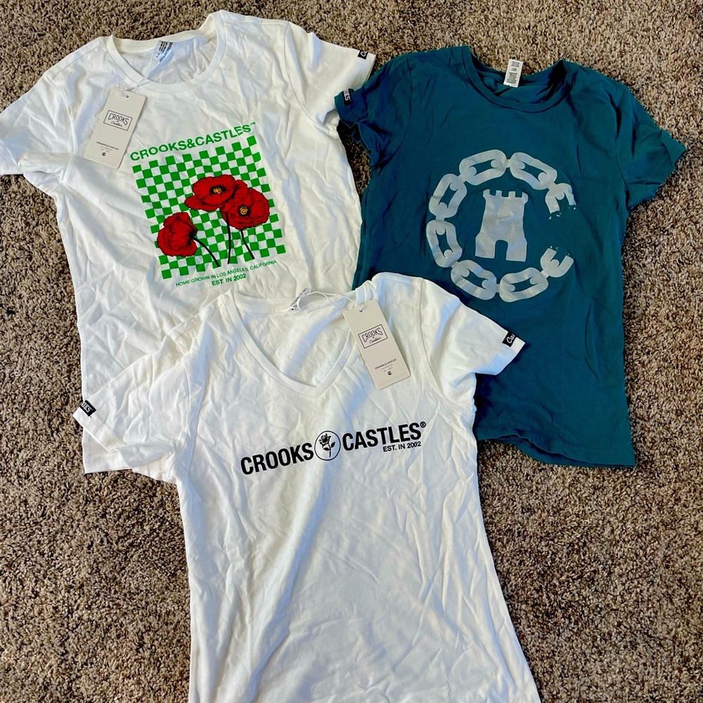 3 Crooks and Castle t-shirts